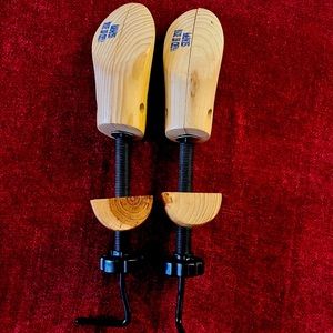Pair of wooden shoe trees in new condition